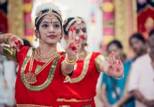 Mallari Utsava performance